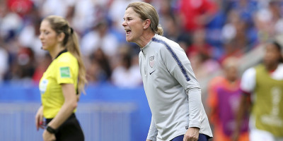 Kawinkan 2 Trofi Piala Dunia, Pelatih Timnas AS Jill Ellis M thumbnail